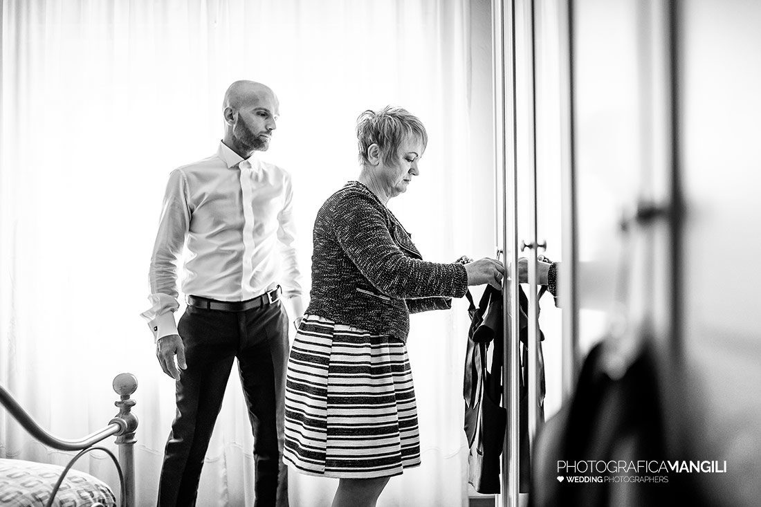 001 ritratto sposo preparativi foto matrimonio sondrio 2 001 ritratto sposo preparativi foto matrimonio sondrio 2