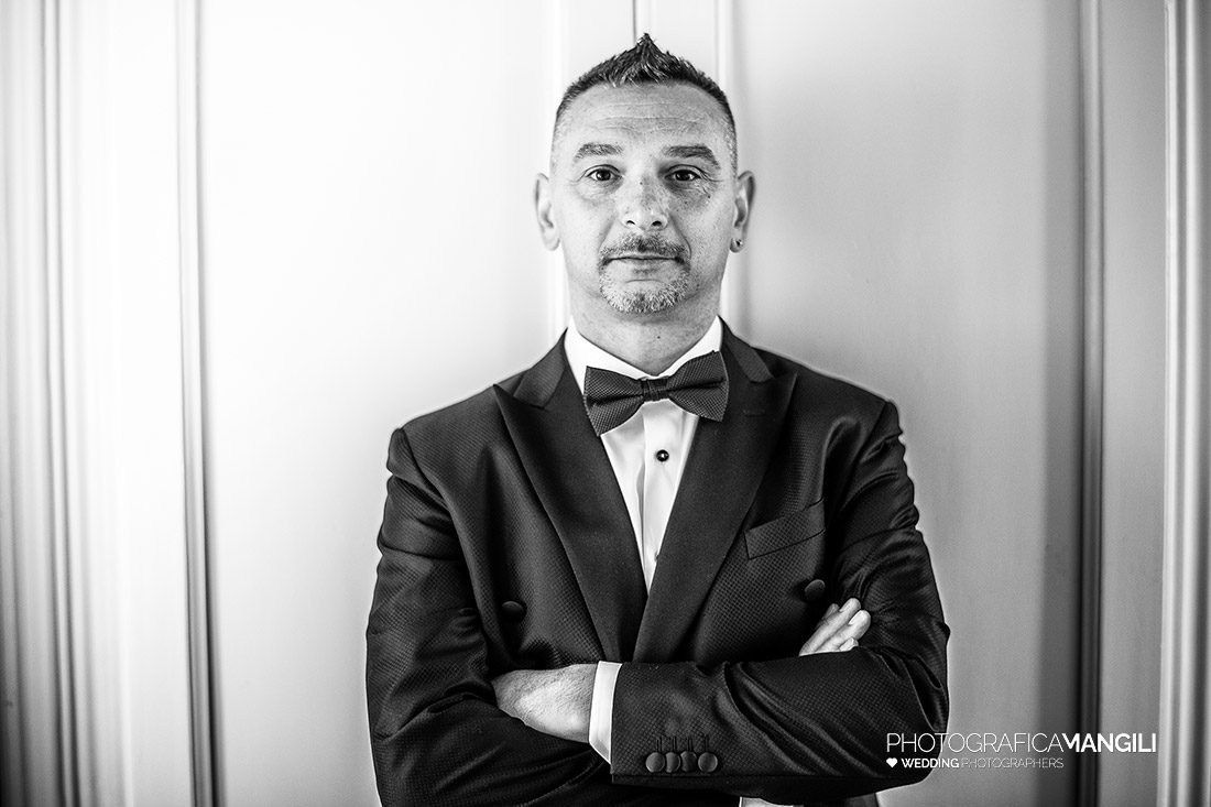 003 foto matrimonio preparativi sposo tenuta frizzoni bergamo 003 foto matrimonio preparativi sposo tenuta frizzoni bergamo