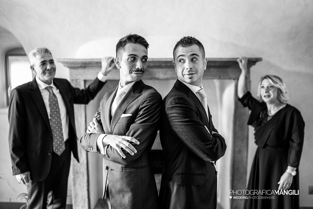 005 preparativi sposo foto matrimonio reportage castello di monasterolo bergamo 005 preparativi sposo foto matrimonio reportage castello di monasterolo bergamo