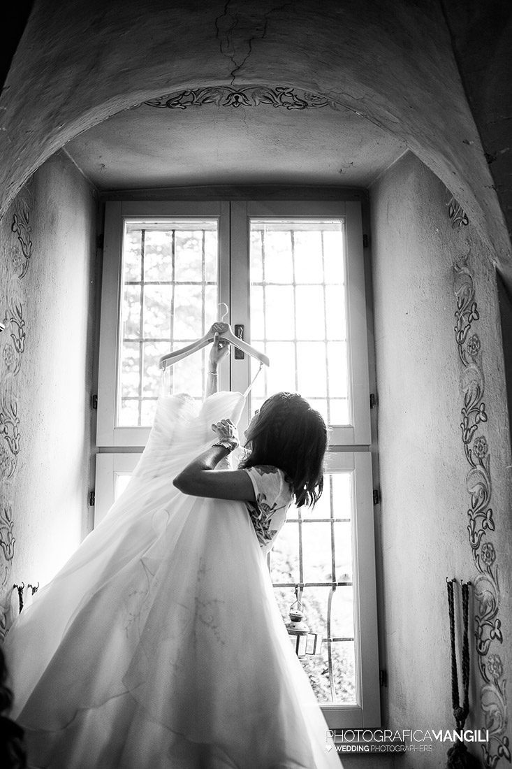 007 preparativi sposa foto matrimonio reportage castello di monasterolo bergamo 007 preparativi sposa foto matrimonio reportage castello di monasterolo bergamo