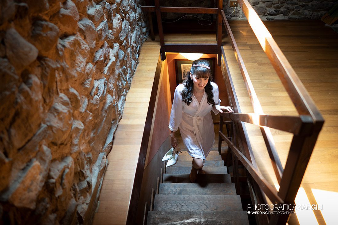007 ritratto sposa preparativi foto matrimonio castello di rossino calolziocorte lecco 007 ritratto sposa preparativi foto matrimonio castello di rossino calolziocorte lecco