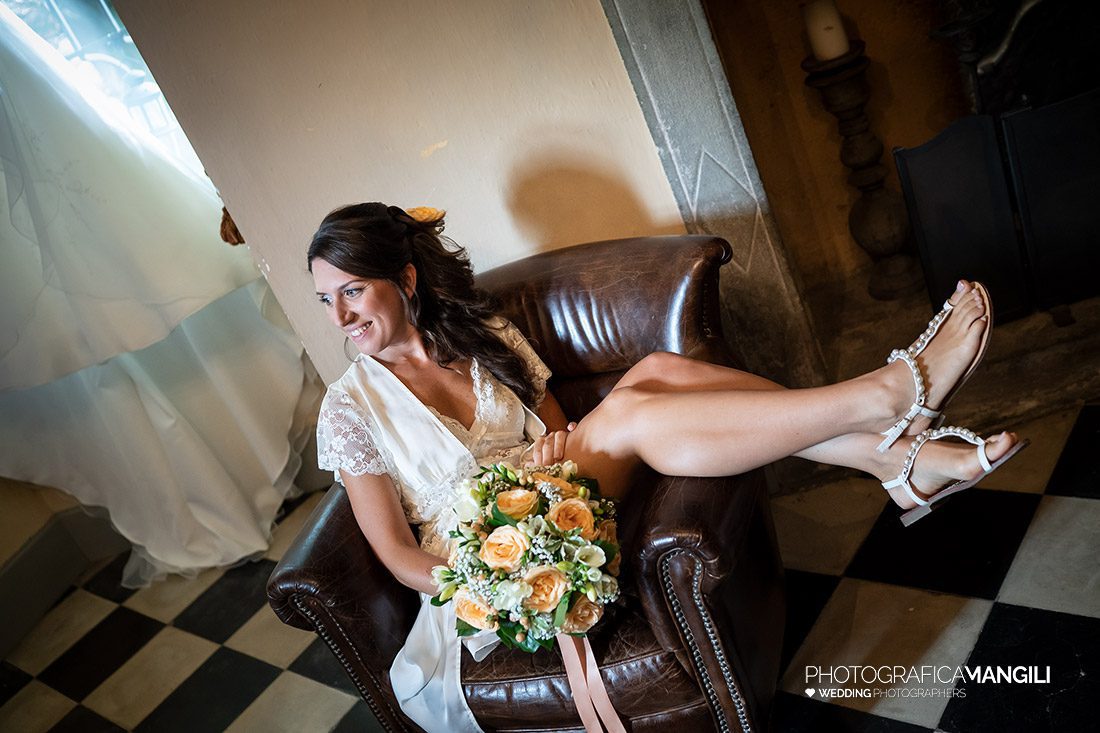 012 preparativi sposa foto matrimonio reportage castello di monasterolo bergamo 012 preparativi sposa foto matrimonio reportage castello di monasterolo bergamo