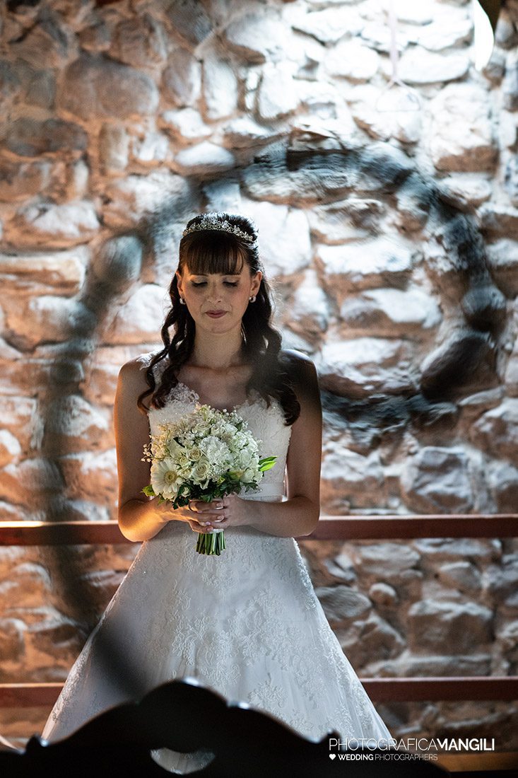 014 ritratto sposa preparativi foto matrimonio castello di rossino calolziocorte lecco 014 ritratto sposa preparativi foto matrimonio castello di rossino calolziocorte lecco