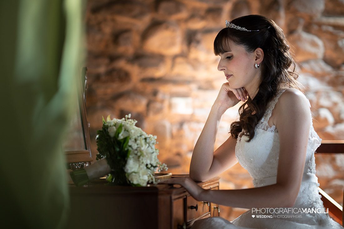 017 ritratto sposa preparativi foto matrimonio castello di rossino calolziocorte lecco 017 ritratto sposa preparativi foto matrimonio castello di rossino calolziocorte lecco