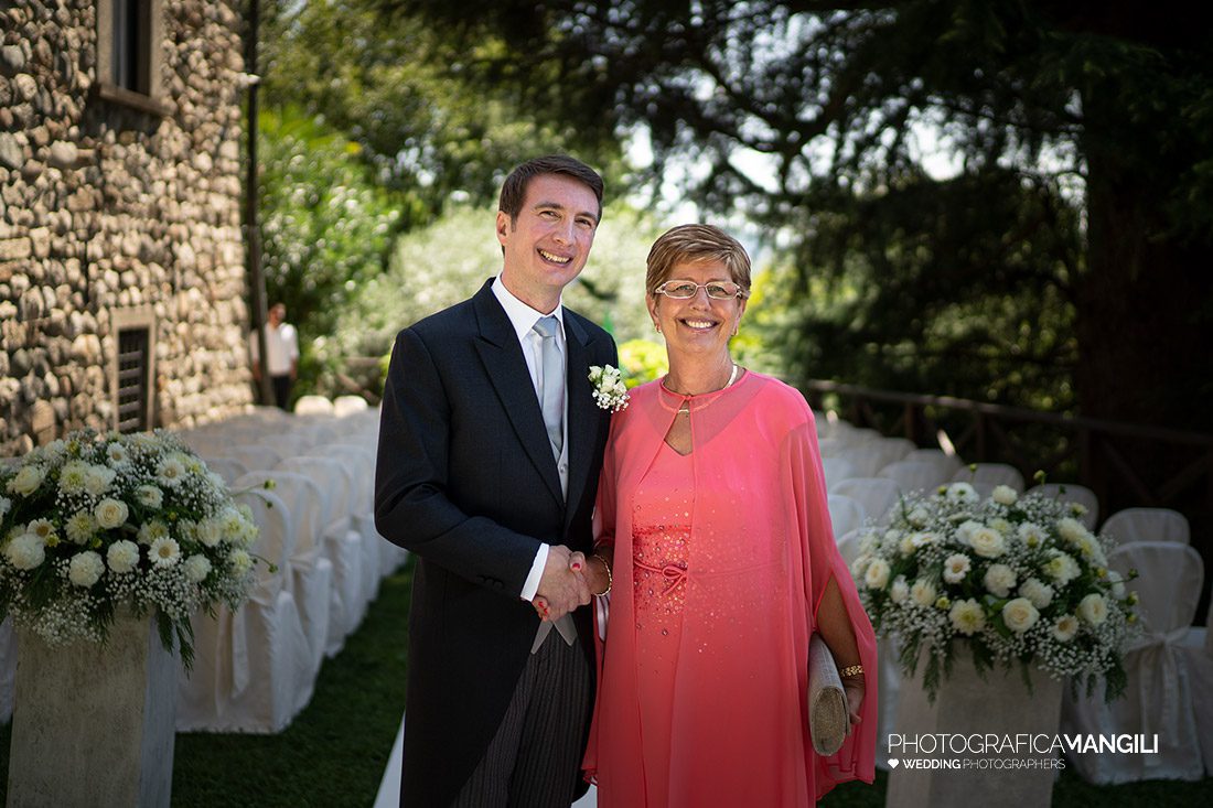 018 cerimonia rito civile wedding sposi foto matrimonio castello di rossino calolziocorte lecco 018 cerimonia rito civile wedding sposi foto matrimonio castello di rossino calolziocorte lecco