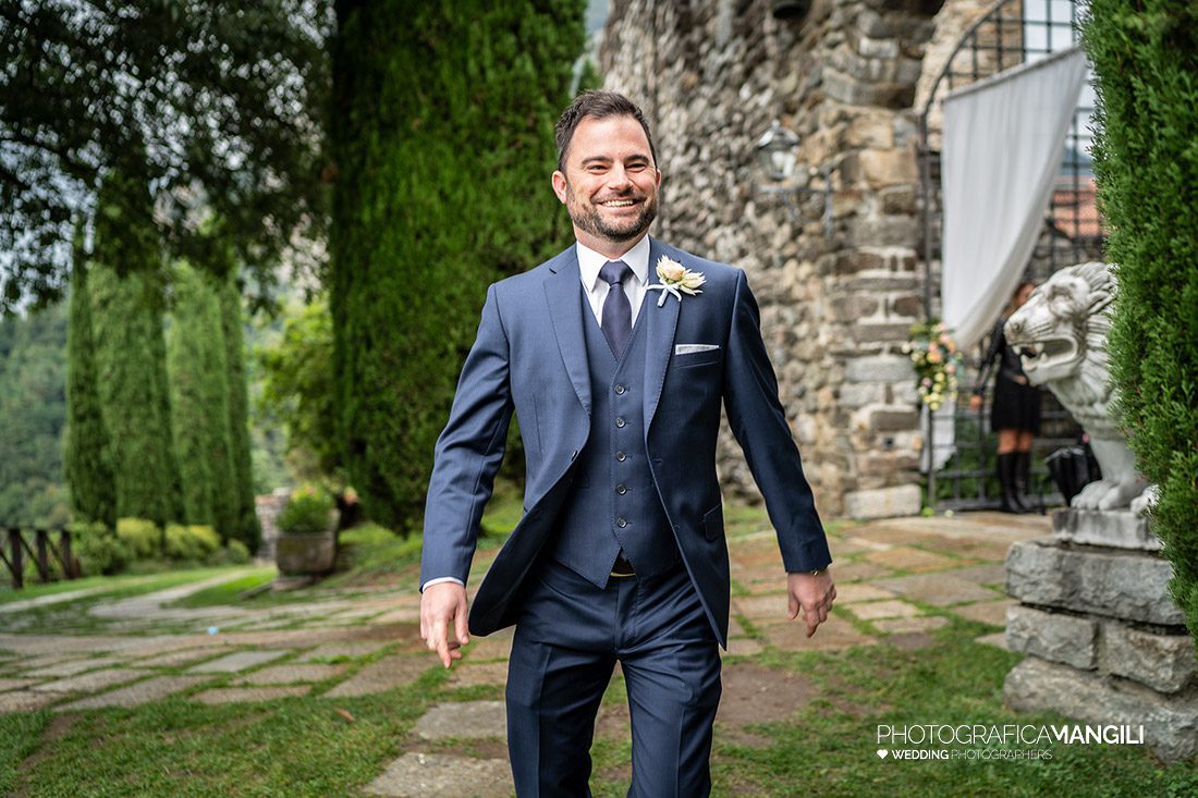 020 cerimonia fotografo sposi matrimonio rito civile castello di rossino calolziocorte lecco lago como 020 cerimonia fotografo sposi matrimonio rito civile castello di rossino calolziocorte lecco lago como