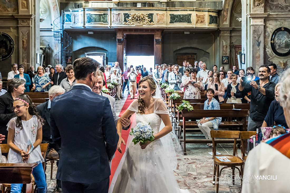 020 cerimonia matrimonio ingresso sposi fotografo chiavenna sondrio 020 cerimonia matrimonio ingresso sposi fotografo chiavenna sondrio