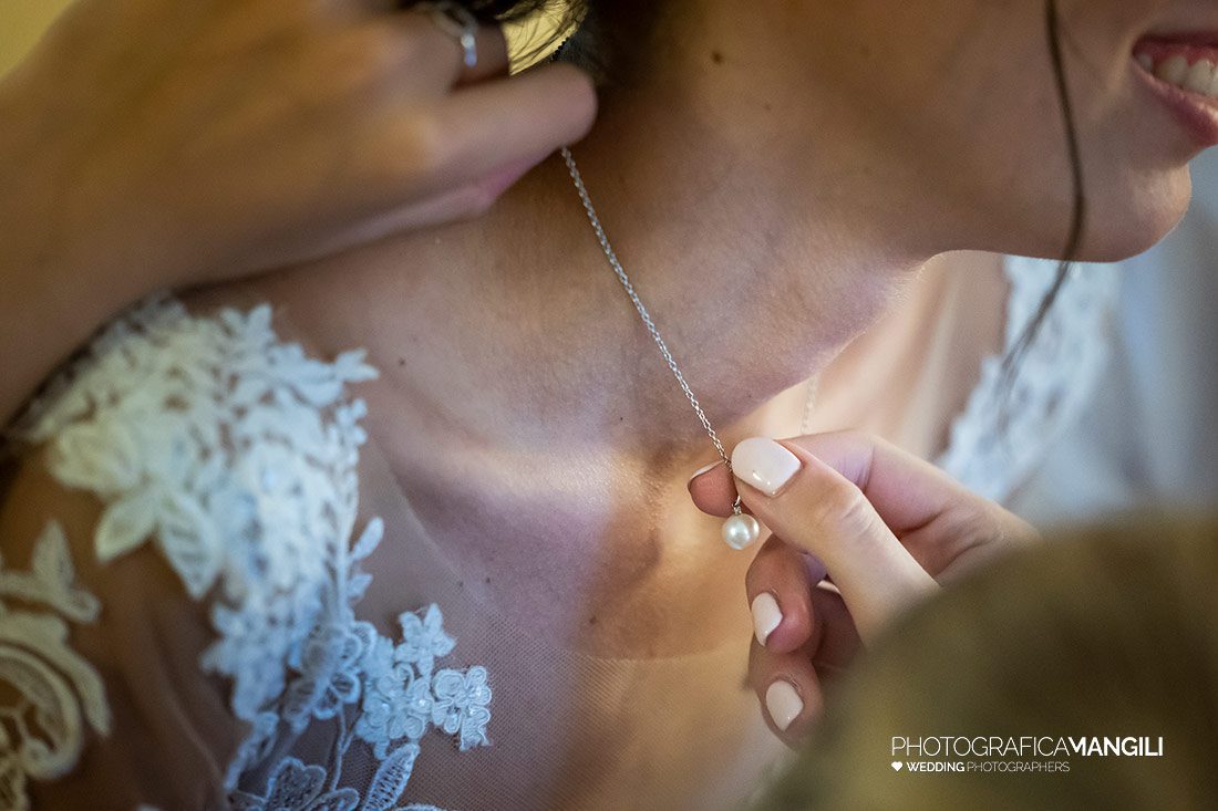 020 ritratto sposa preparativi foto matrimonio sondrio 2 020 ritratto sposa preparativi foto matrimonio sondrio 2