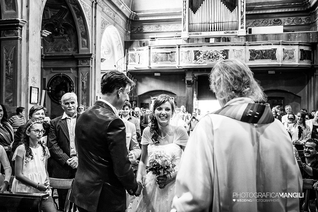 021 cerimonia matrimonio ingresso sposi fotografo chiavenna sondrio 021 cerimonia matrimonio ingresso sposi fotografo chiavenna sondrio