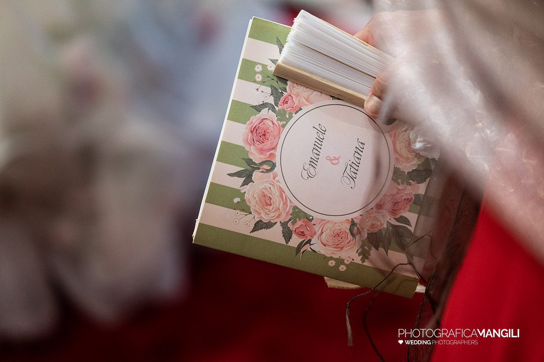 030 cerimonia chiesa sposi foto matrimonio certosa geregnano milano 1 030 cerimonia chiesa sposi foto matrimonio certosa geregnano milano 1