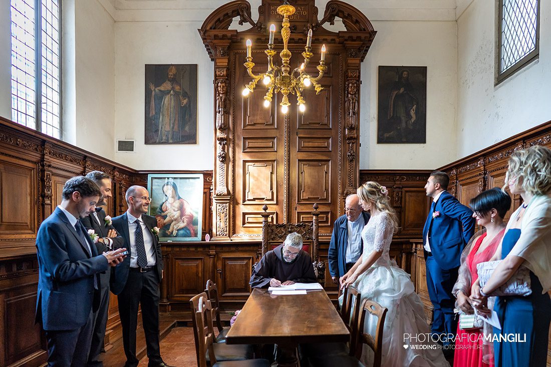 031 cerimonia chiesa sposi foto matrimonio certosa geregnano milano 1 031 cerimonia chiesa sposi foto matrimonio certosa geregnano milano 1