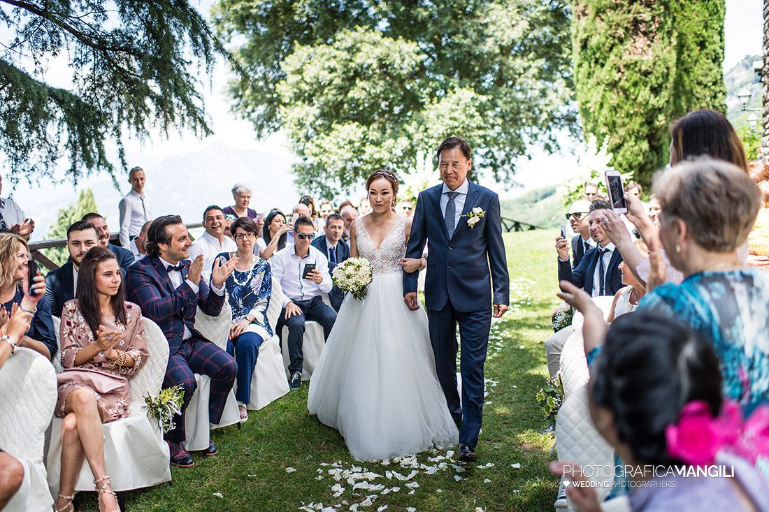 031 elle e christian matrimonio castello di rossino cerimonia civile fotografo matrimoni lecco bergamo milano 031 elle e christian matrimonio castello di rossino cerimonia civile fotografo matrimoni lecco bergamo milano