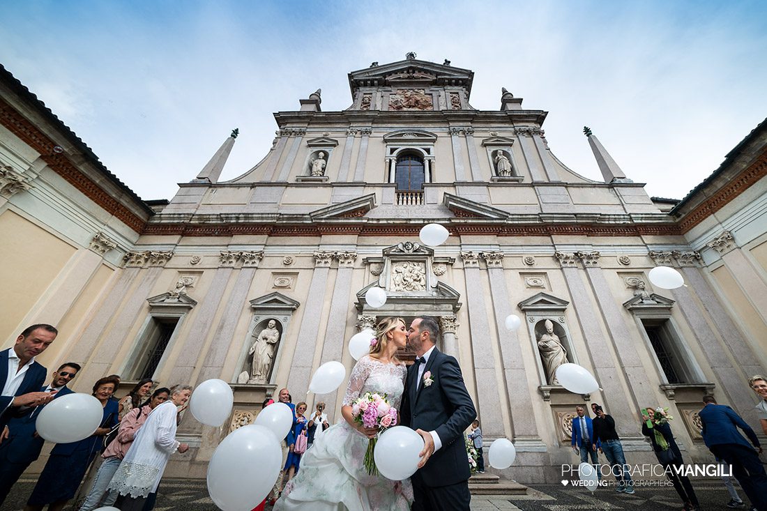 033 cerimonia chiesa sposi foto matrimonio certosa geregnano milano 1 033 cerimonia chiesa sposi foto matrimonio certosa geregnano milano 1