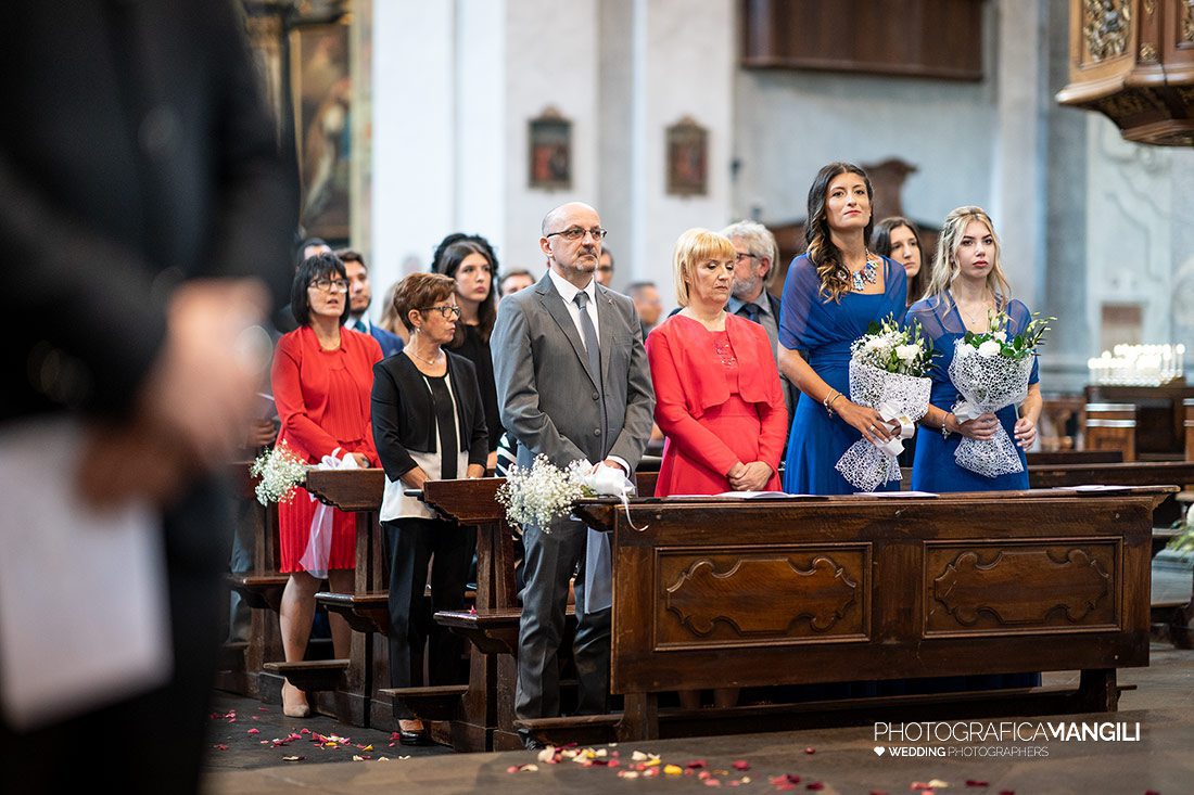 033 cerimonia chiesa sposi foto matrimonio morbegno sondrio 2 033 cerimonia chiesa sposi foto matrimonio morbegno sondrio 2