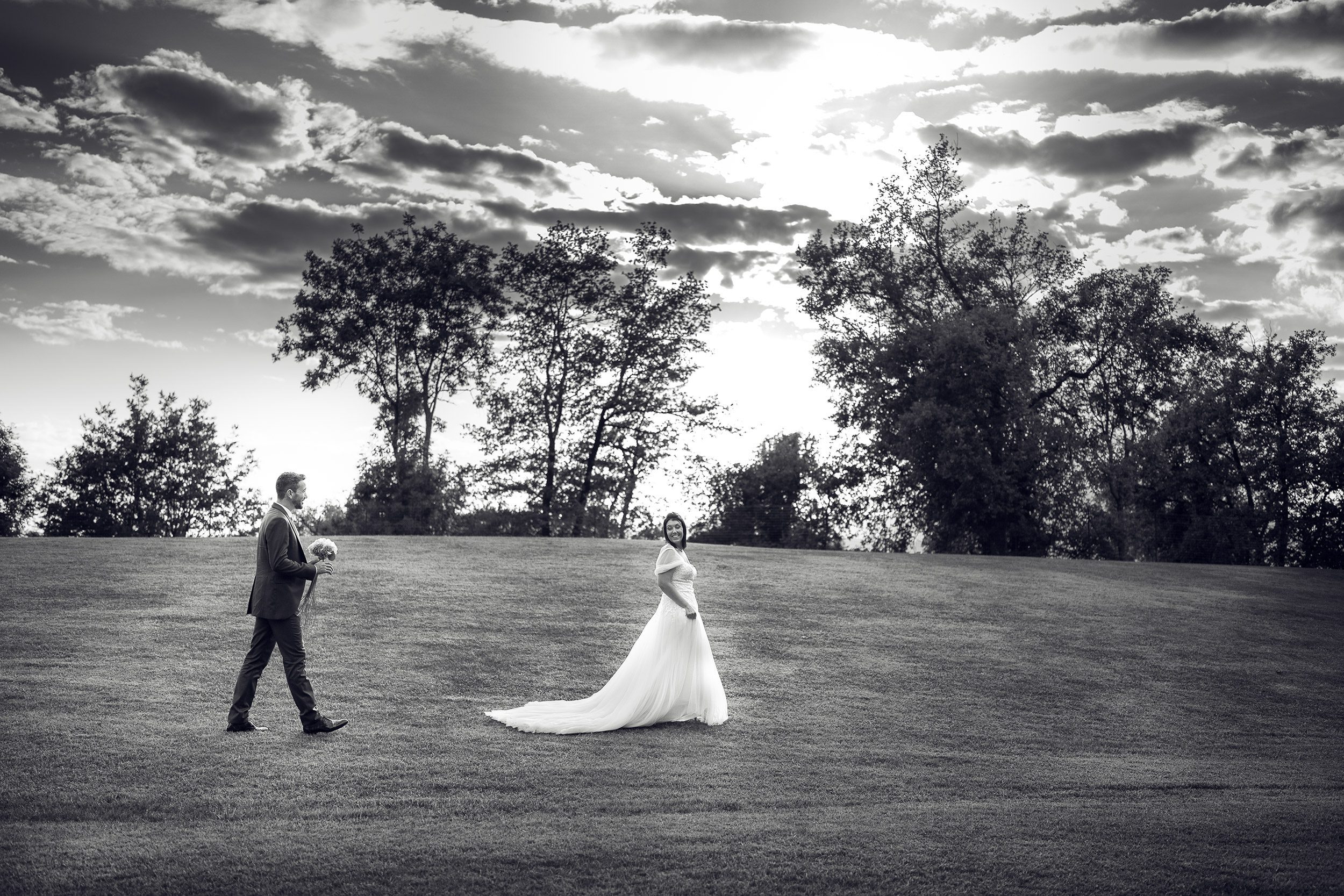 035 fotografo matrimonio reportage wedding ritratto bianco nero sposi villa repui besozzo varese 1