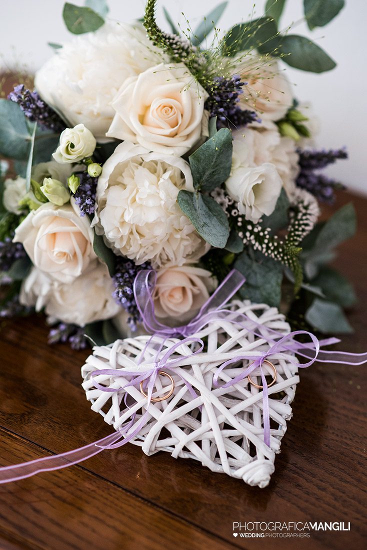 04 fedi nuziali e decorazione floreale 04 fedi nuziali e decorazione floreale