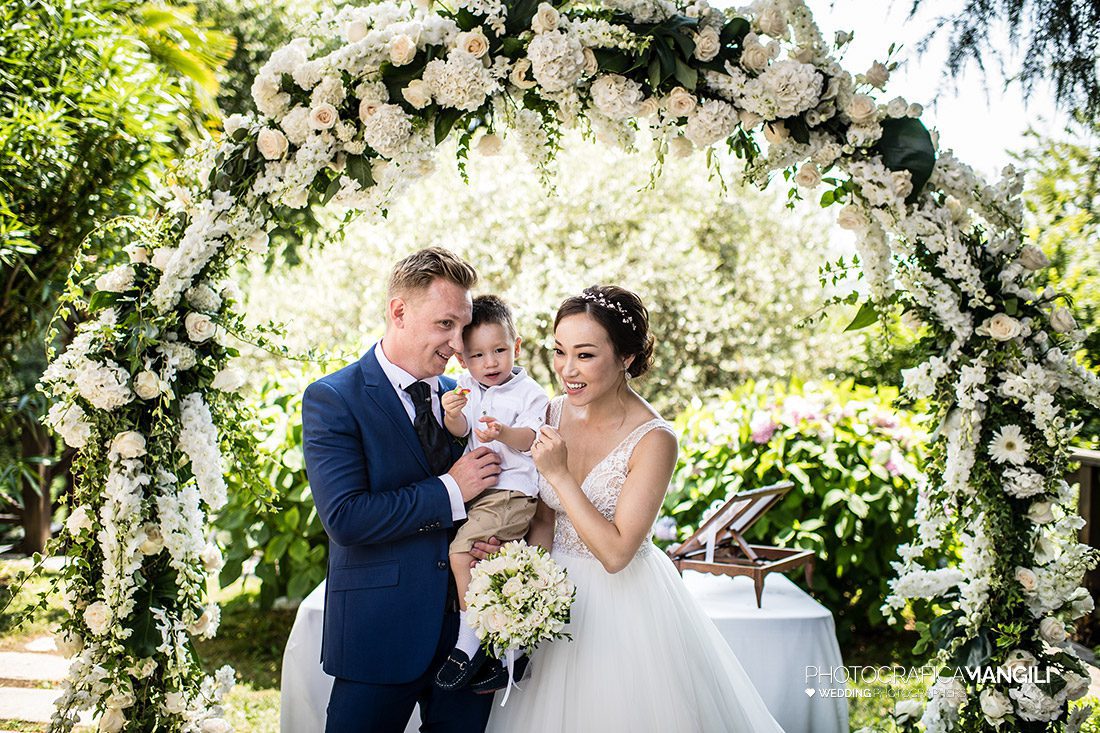 045 elle e christian matrimonio castello di rossino cerimonia civile fotografo matrimoni lecco bergamo milano 045 elle e christian matrimonio castello di rossino cerimonia civile fotografo matrimoni lecco bergamo milano