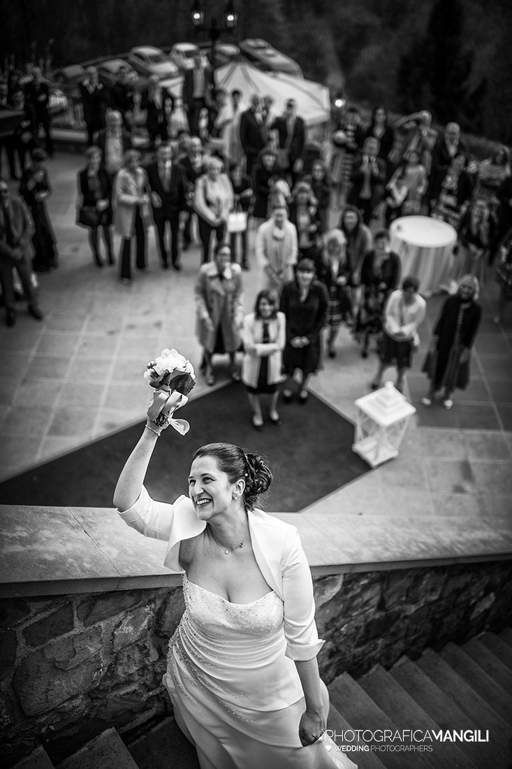 052 lancio bouques sposa fotografia matrimonio 052 lancio bouques sposa fotografia matrimonio