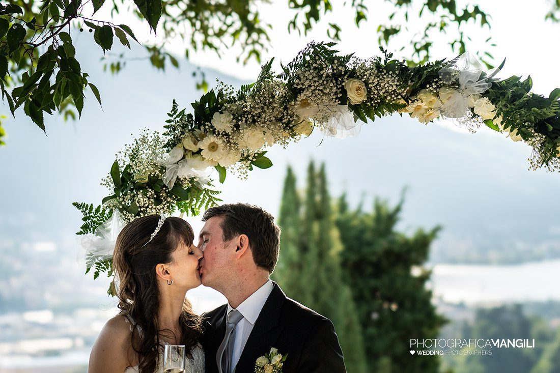 070 foto matrimonio wedding reportage sposi castello di rossino calolziocorte lecco 070 foto matrimonio wedding reportage sposi castello di rossino calolziocorte lecco