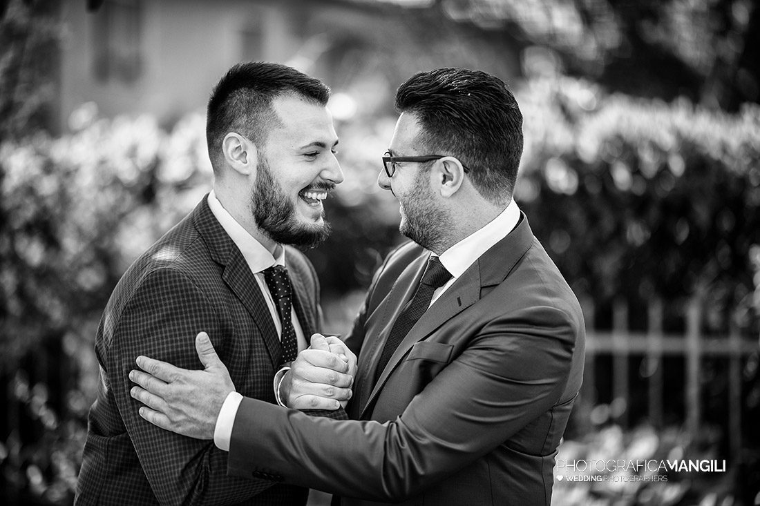 09 sposo in casa fotografia matrimoni bergamo como brescia 09 sposo in casa fotografia matrimoni bergamo como brescia