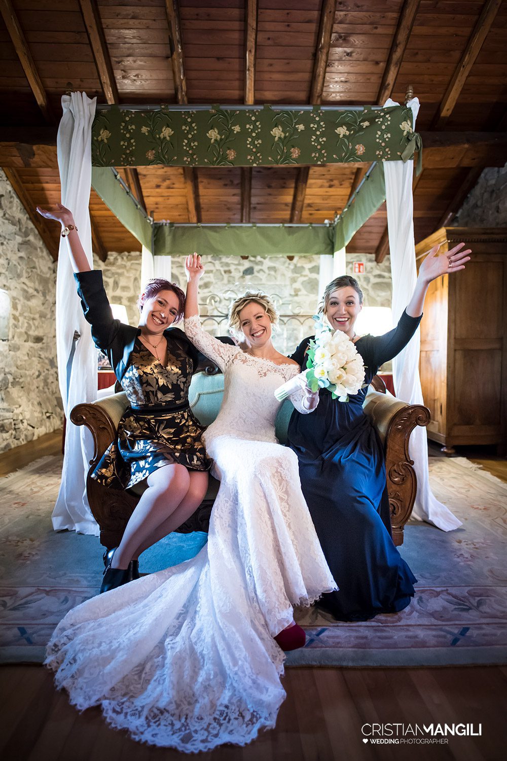 17 fotografia sposa con amiche 17 fotografia sposa con amiche