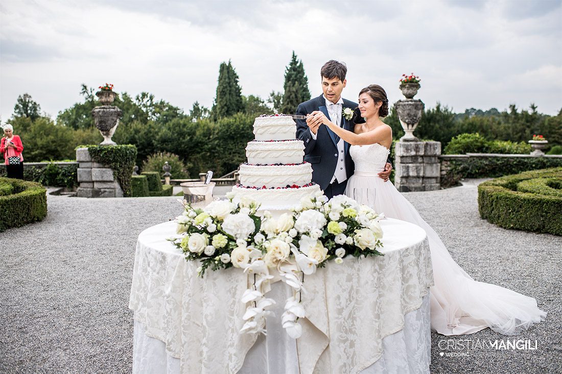44 sposi taglio torta nuziale 44 sposi taglio torta nuziale