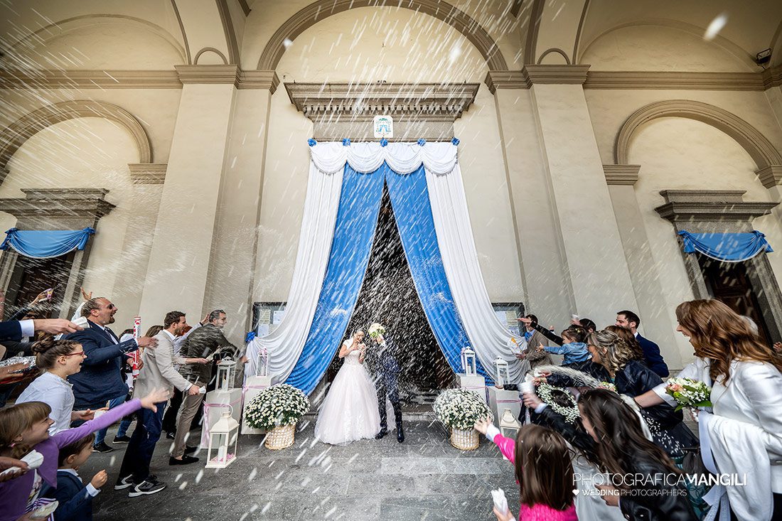 036 cerimonia matrimonio wedding sposi uscita lancio riso reportage 036 cerimonia matrimonio wedding sposi uscita lancio riso reportage