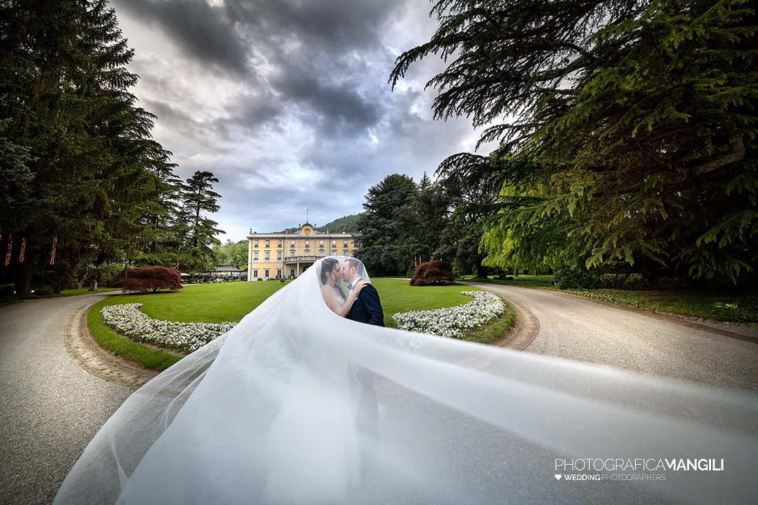 037 sposi velo matrimonio wedding reportage villa acquaroli carvico bergamo 037 sposi velo matrimonio wedding reportage villa acquaroli carvico bergamo