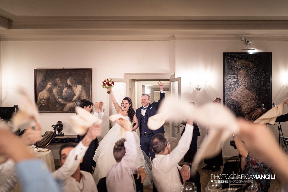 053 sposi amici ricevimento matrimonio wedding reportage villa acquaroli carvico bergamo 053 sposi amici ricevimento matrimonio wedding reportage villa acquaroli carvico bergamo