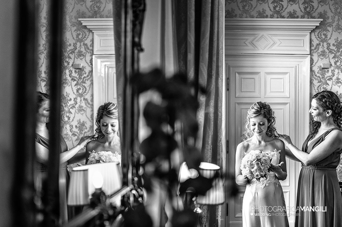 009 reportage preparativi sposa abito foto matrimonio villa serbelloni bellagio como 009 reportage preparativi sposa abito foto matrimonio villa serbelloni bellagio como