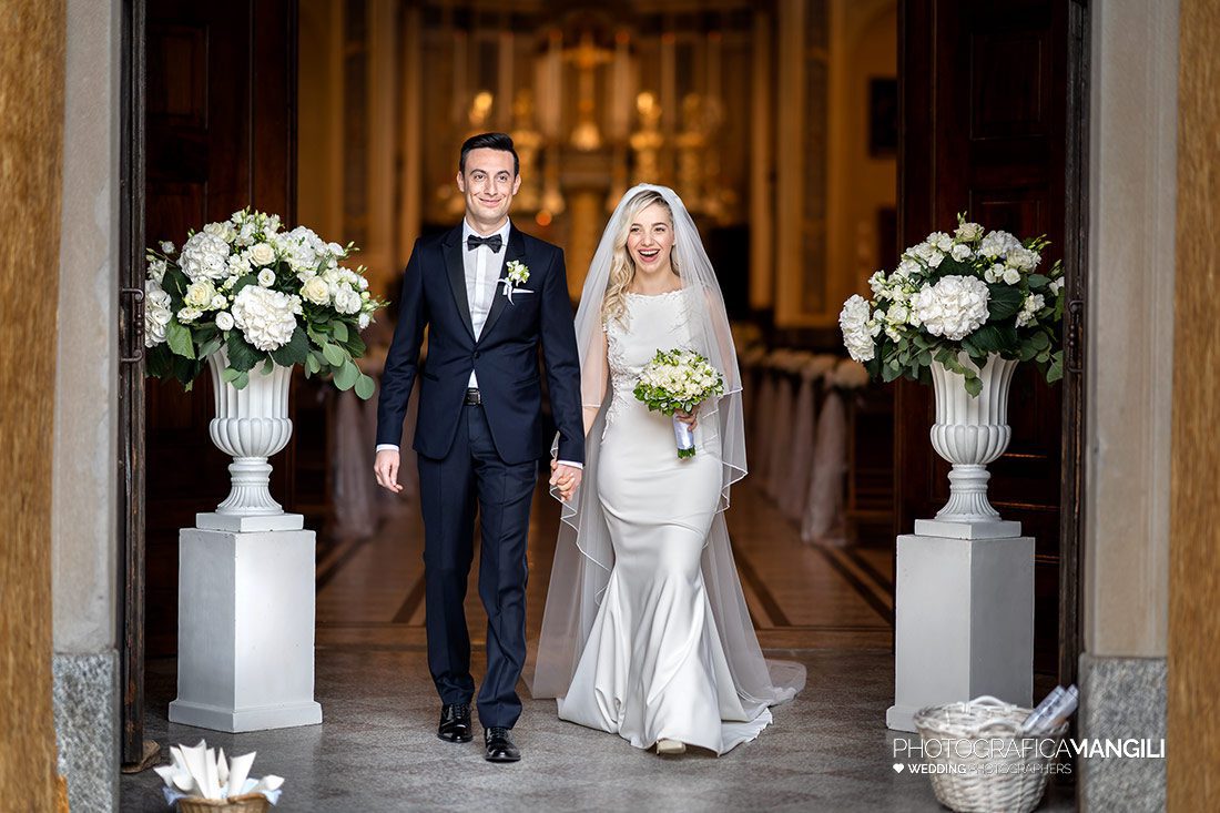 033 reportage chiesa rovagnate lecco sposi uscita cerimonia foto matrimonio wedding 033 reportage chiesa rovagnate lecco sposi uscita cerimonia foto matrimonio wedding