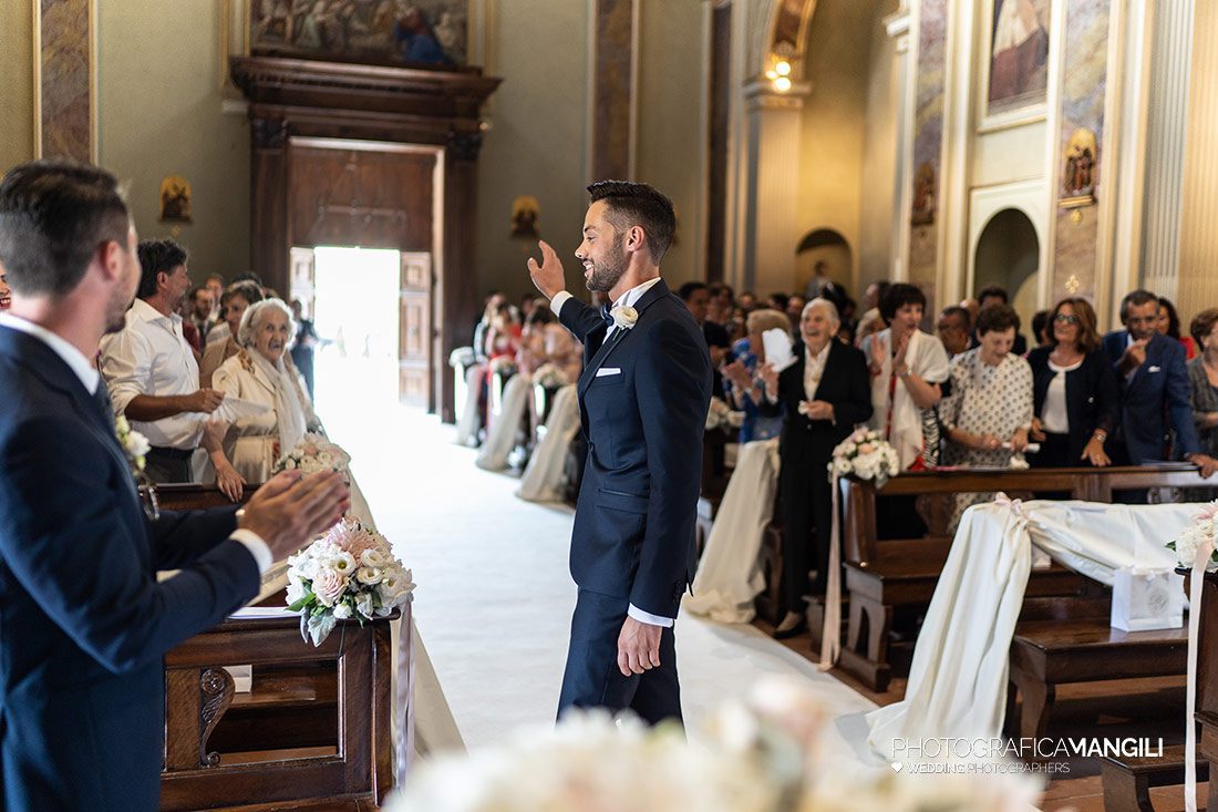 018 reportage wedding ingresso chiesa sposo foto matrimonio bergamo 018 reportage wedding ingresso chiesa sposo foto matrimonio bergamo