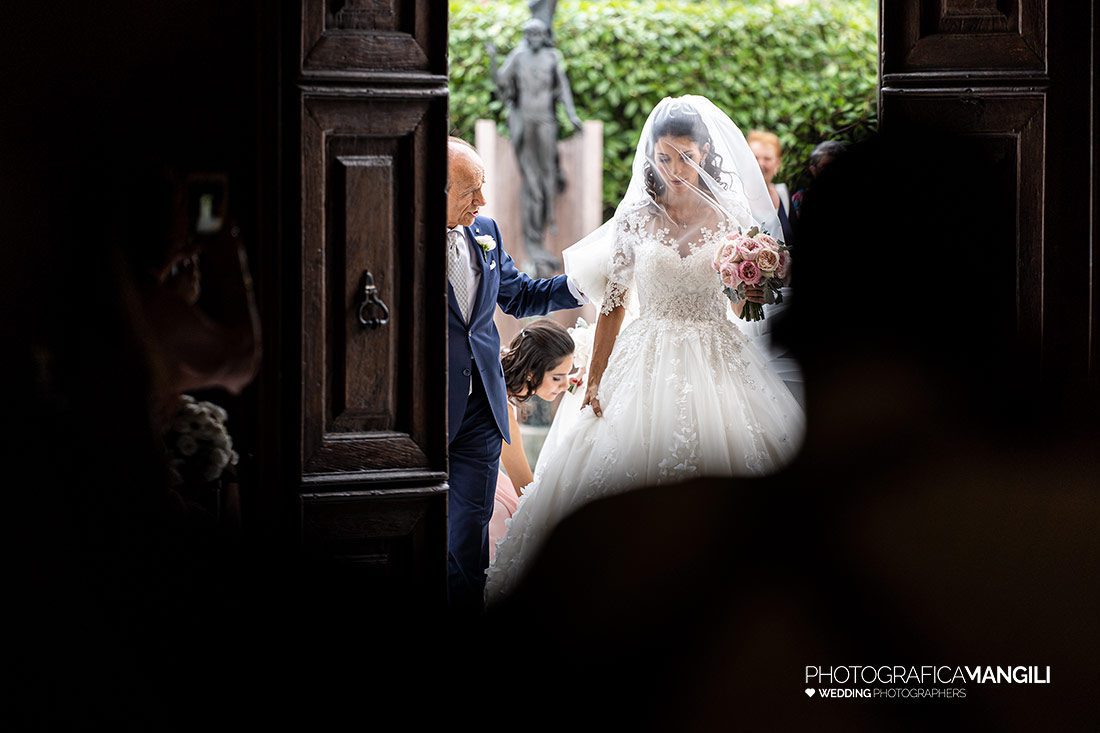 022c reportage wedding ingresso chiesa sposa foto matrimonio bergamo 022c reportage wedding ingresso chiesa sposa foto matrimonio bergamo