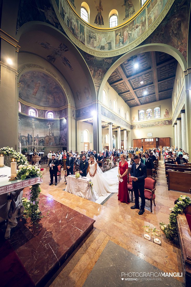 029 reportage chiesa carugo como sposi cerimonia foto matrimonio wedding 029 reportage chiesa carugo como sposi cerimonia foto matrimonio wedding