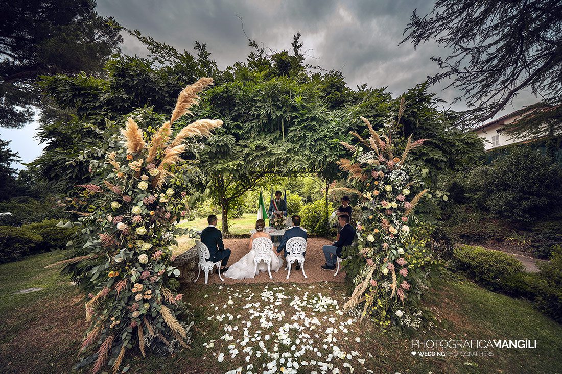 030 reportage wedding rito civile sposi foto matrimonio villa paradeisos varese 030 reportage wedding rito civile sposi foto matrimonio villa paradeisos varese