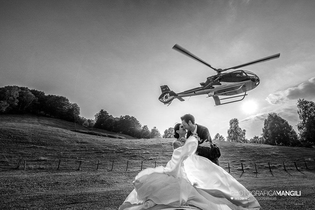 050 reportage sposi foto matrimonio elicottero wedding madonnina barni como 050 reportage sposi foto matrimonio elicottero wedding madonnina barni como