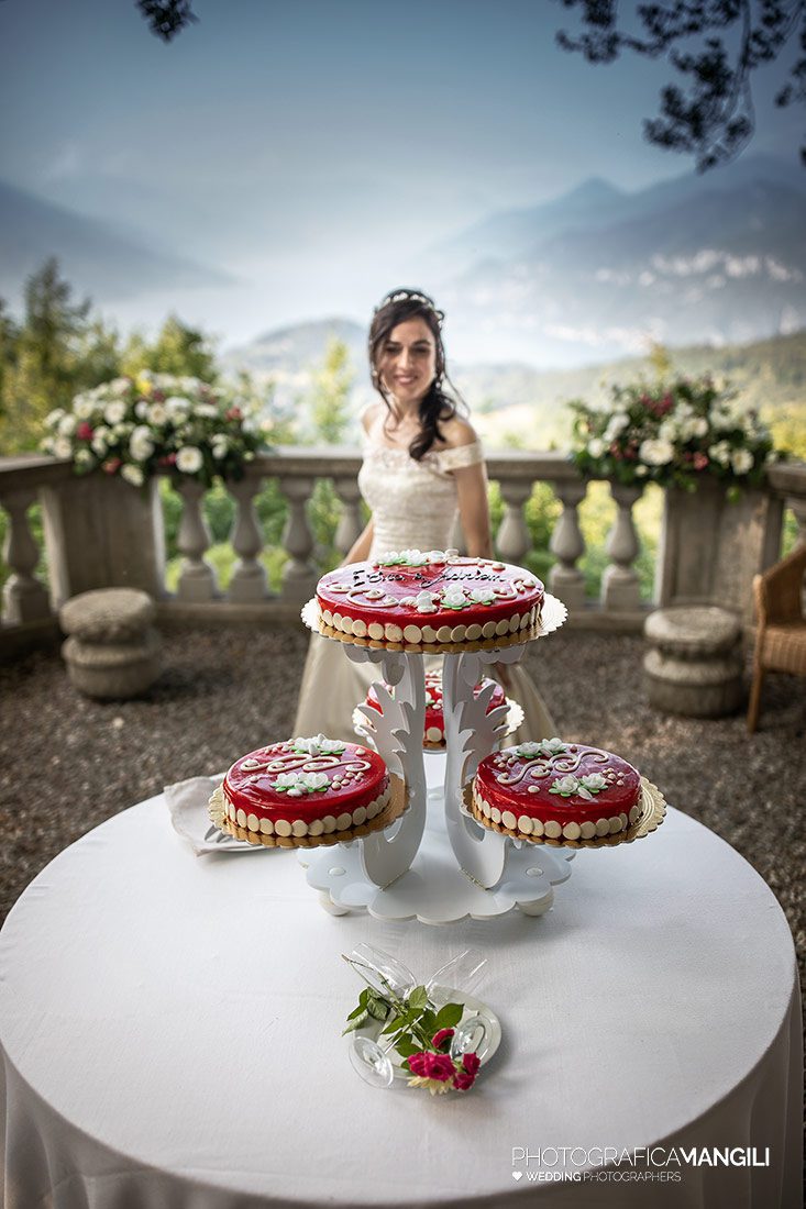 051 reportage wedding sposi foto ritratto matrimonio villa pietraluna civenna como 051 reportage wedding sposi foto ritratto matrimonio villa pietraluna civenna como