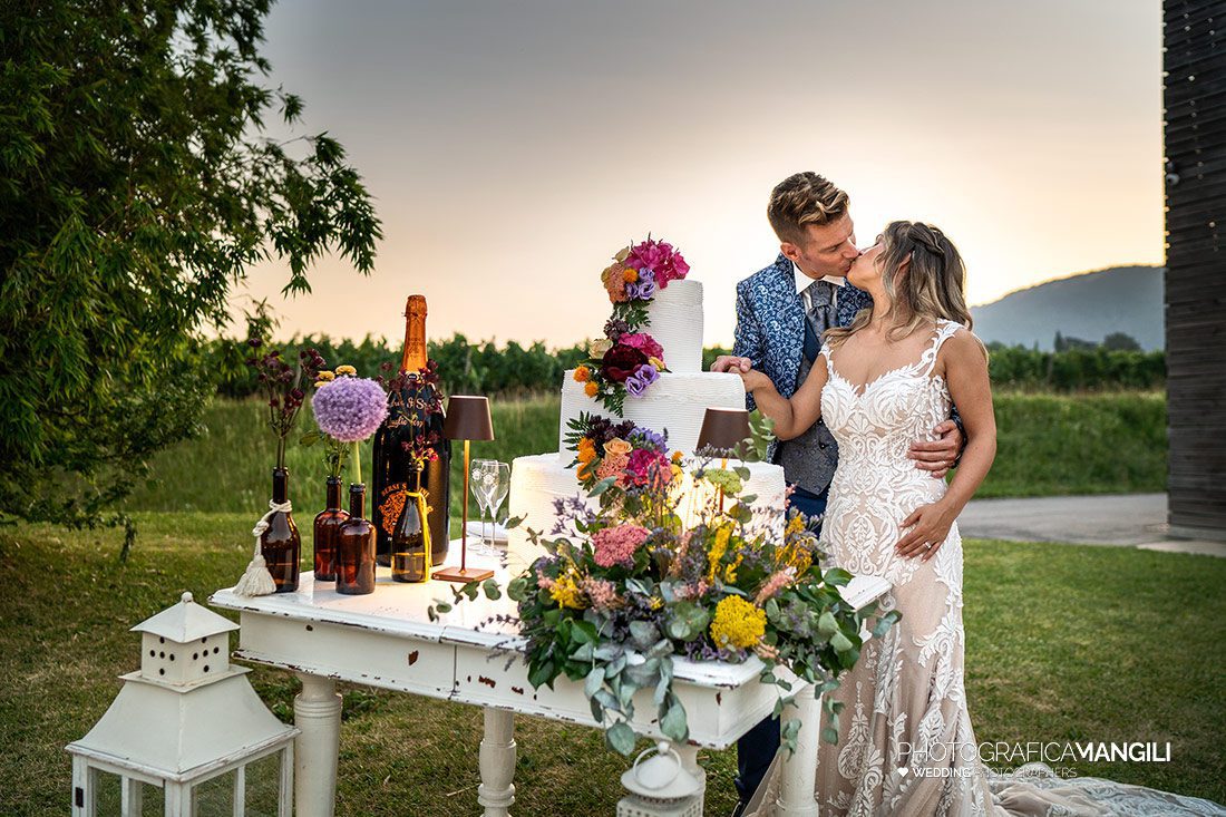 055 reportage wedding sposi foto matrimonio taglio torta bersi serlini provaglio iseo brescia 055 reportage wedding sposi foto matrimonio taglio torta bersi serlini provaglio iseo brescia