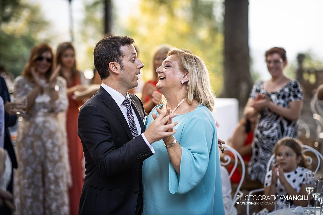 067 reportage wedding sposi foto balli matrimonio villa pietraluna civenna como 067 reportage wedding sposi foto balli matrimonio villa pietraluna civenna como