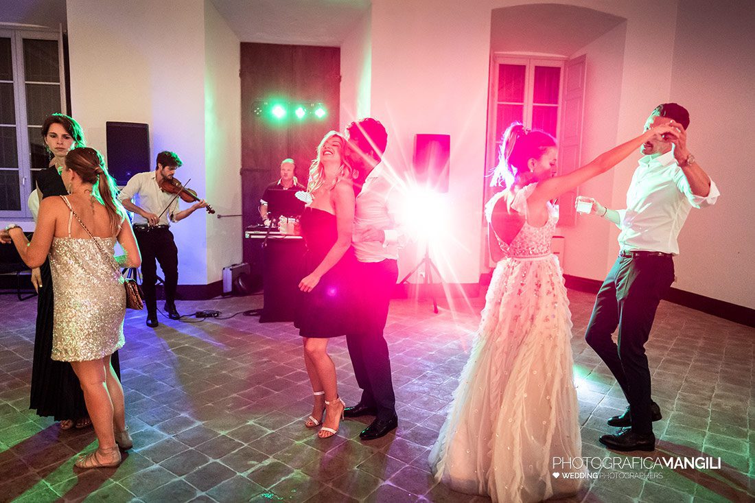 073 reportage sposi foto matrimonio balli fetsa wedding palazzo gallio gravedona 073 reportage sposi foto matrimonio balli fetsa wedding palazzo gallio gravedona