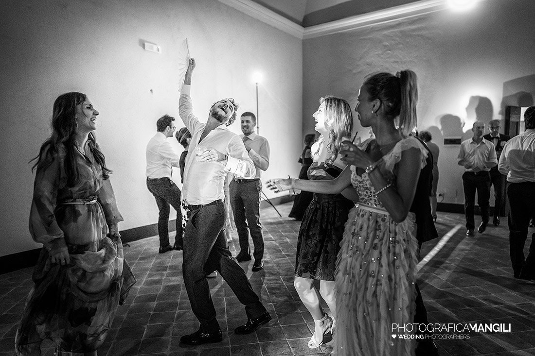 074 reportage sposi foto matrimonio balli fetsa wedding palazzo gallio gravedona 074 reportage sposi foto matrimonio balli fetsa wedding palazzo gallio gravedona