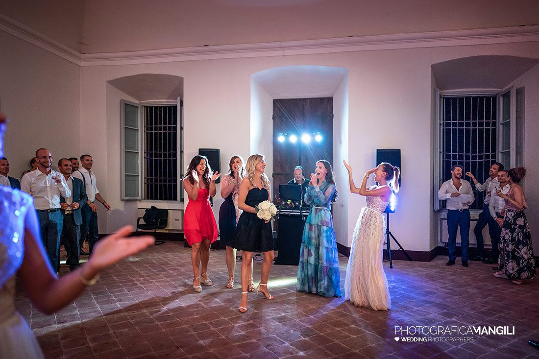 083 reportage sposi foto matrimonio balli fetsa wedding palazzo gallio gravedona 083 reportage sposi foto matrimonio balli fetsa wedding palazzo gallio gravedona