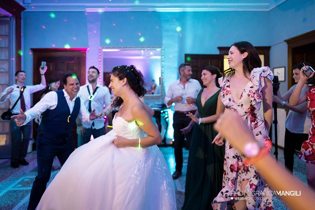 084 reportage sposi foto matrimonio balli wedding villa cipressi varenna lecco lago como 084 reportage sposi foto matrimonio balli wedding villa cipressi varenna lecco lago como