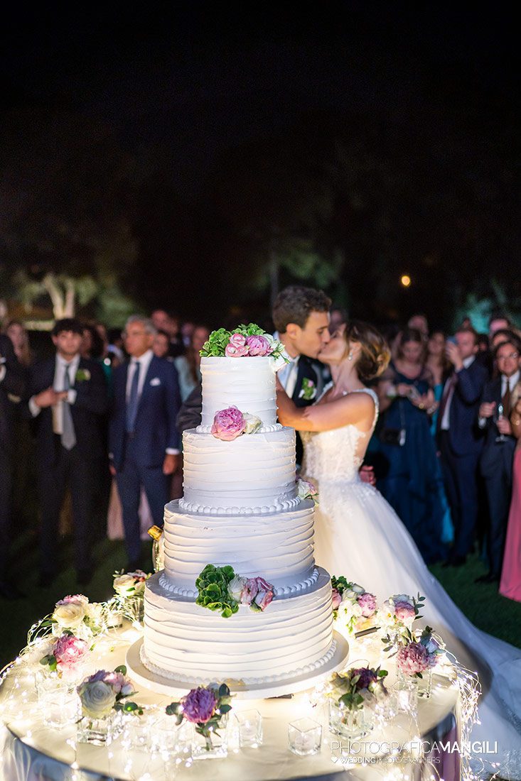 096 reportage wedding sposi foto taglio torta matrimonio villa zanchi bergamo