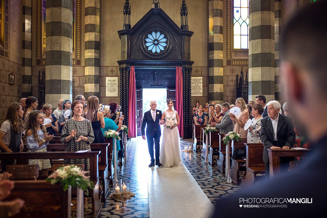 018 reportage wedding ingresso chiesa sposa foto matrimonio bergamo 018 reportage wedding ingresso chiesa sposa foto matrimonio bergamo