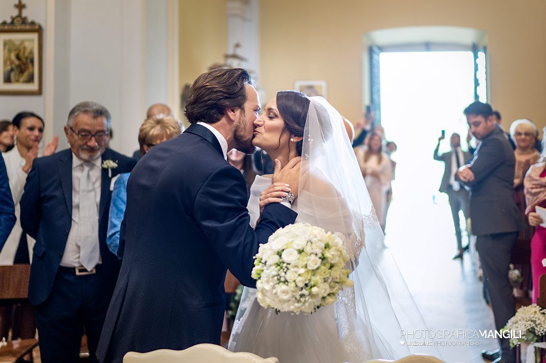 019 reportage arrivo ingresso sposi foto matrimonio santuario wedding bulciago lecco 019 reportage arrivo ingresso sposi foto matrimonio santuario wedding bulciago lecco