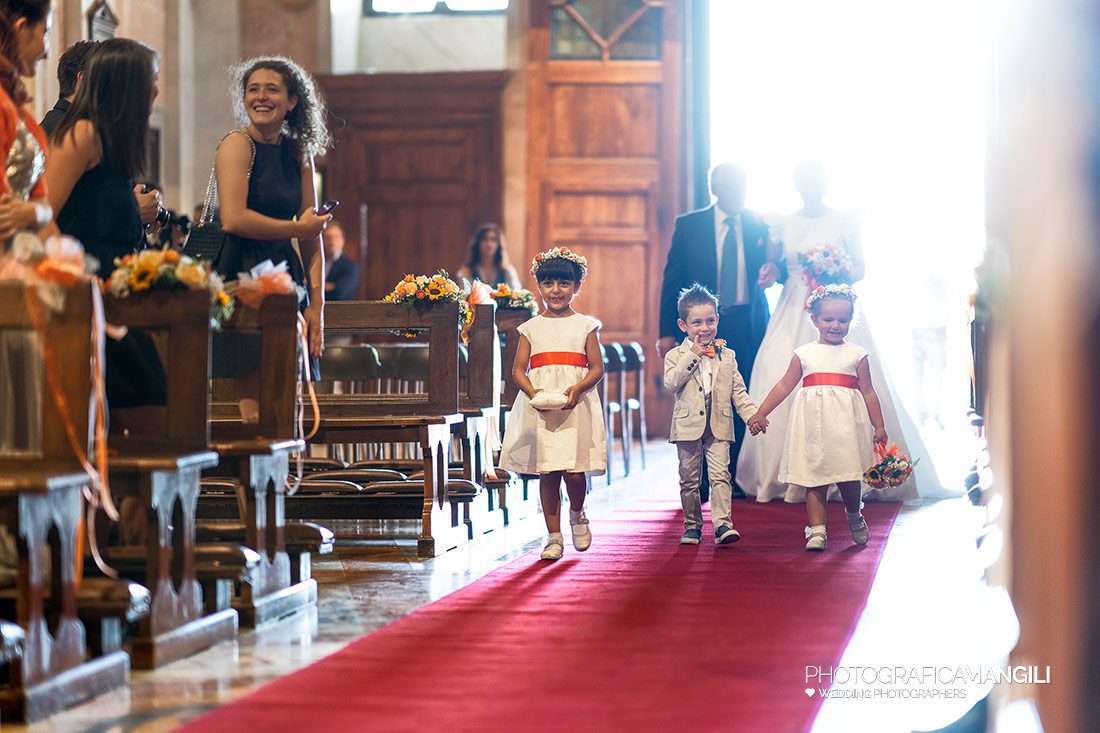 021 reportage wedding cerimonia ingresso sposi foto matrimonio missaglia lecco 021 reportage wedding cerimonia ingresso sposi foto matrimonio missaglia lecco