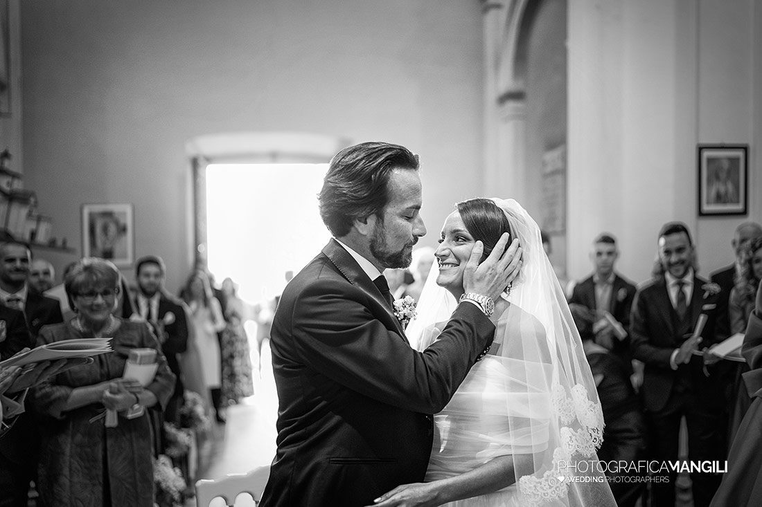 021 reportage arrivo ingresso sposi foto matrimonio santuario wedding bulciago lecco 021 reportage arrivo ingresso sposi foto matrimonio santuario wedding bulciago lecco