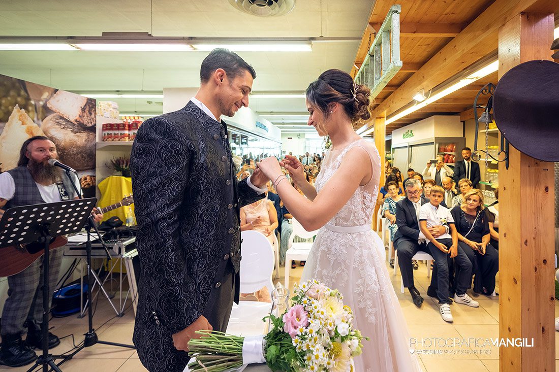 023 reportage wedding cerimonia rito civile sposi foto matrimonio bollate milano 023 reportage wedding cerimonia rito civile sposi foto matrimonio bollate milano