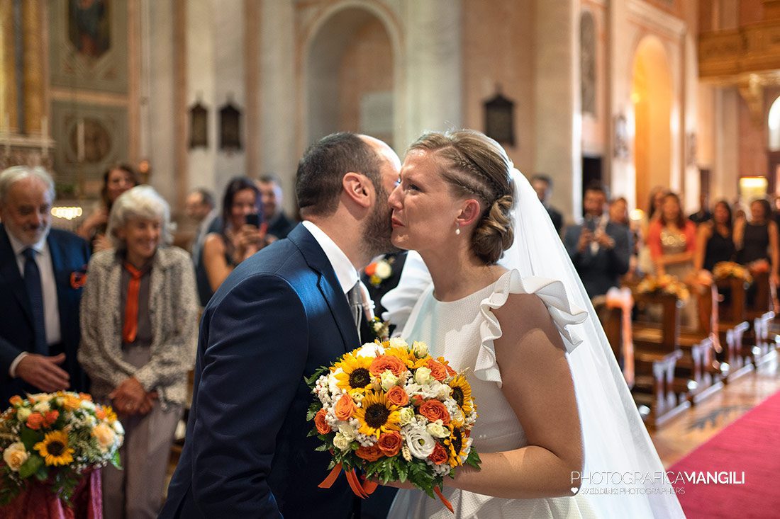 025 reportage wedding cerimonia ingresso sposi foto matrimonio missaglia lecco 025 reportage wedding cerimonia ingresso sposi foto matrimonio missaglia lecco